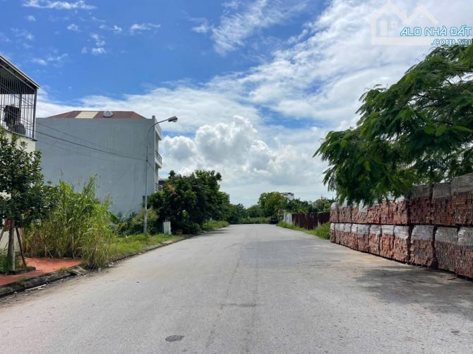 Bán lô đất TĐC SỞ TƯ PHÁP - đằng hải - hải an - hải phòng . Diện tích :93m ngang 6m - 1
