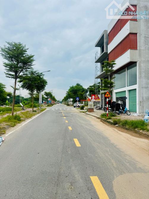 Bán đất đấu giá Huỳnh Cung, Tam Hiệp, Thanh trì, 79m, vỉa hè, oto, mt 6m, 15.6tỷ. - 1