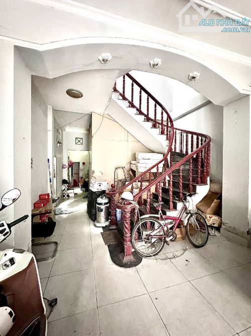 BÁN ĐẤT TẶNG NHÀ- HXH PHẠM VĂN BẠCH- TÂN BÌNH- DT 97M2- .NGANG HIẾM 5.2M-3 TẦNG - 1