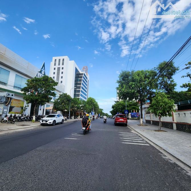 Bán nhà mt đường Tôn Thất Tùng, Vĩnh Thọ, phường Bắc Nha Trang - 1