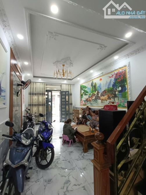 Bán nhà hẻm 114 đường Miếu Gò Xoài, diện tích CN 64m2 (4x16), nhà 4 tầng, giá 6,79 tỷ - 1