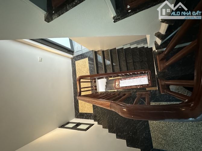 Bán nhà Kẻ Vẽ siêu hiếm, 42m2, mt 4m,dân xây, oto tránh, kinh doanh 9 tỷ hơn - 1