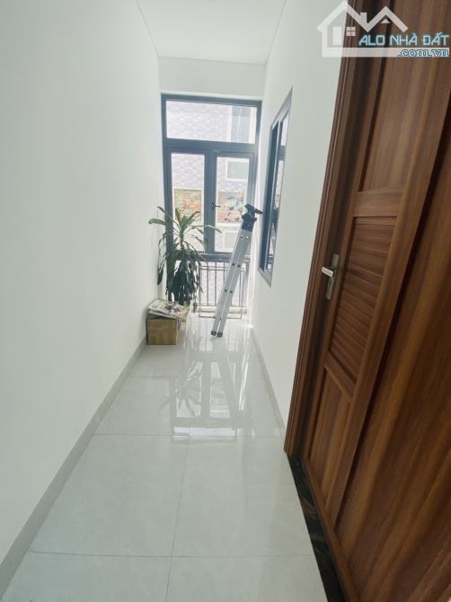 Nhà góc 2 mặt kiệt oto Bùi Tá Hán diện tích 5,5*12 kết cấu 4 tầng giá hơn 7 tỉ - 1