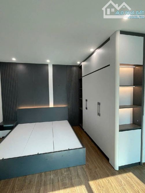 Nhà riêng 5PN-6tầng-THANG MÁY-full nội thất, giá cực chất 8,6tỷ tại CỔ LINH-THẠCH BÀN. - 1