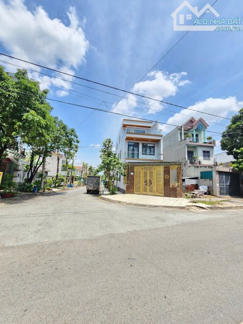 6,9Tỷ TL🔥Bán nhà góc 2MT_2 Lầu_108,8m2 KDC Biconsi, p.Tân Bình, Tp.Dĩ An - 1