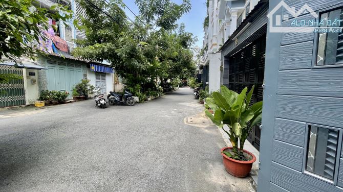 Cho thuê nhà 4x18 đúc 3lầu st 5pn 5wc - khu phân lô - 1