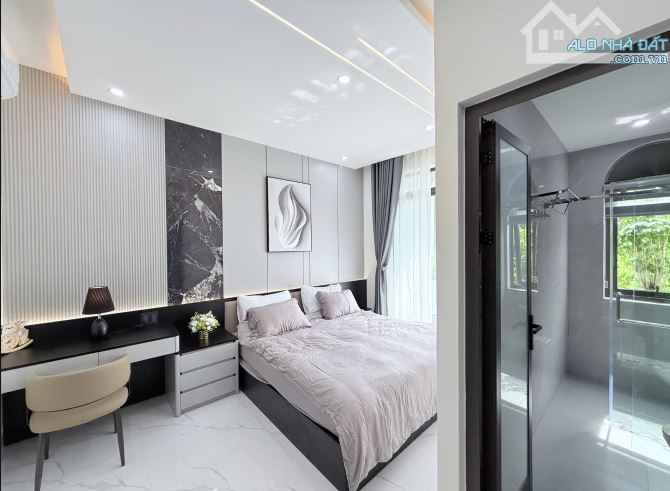 TẶNG full NỘI THẤT LUXURY_ Đường TRẦN XUÂN LÊ_ Dt 80m2_ Nhà 3 LẦU, 4 NGỦ_ GIÁ: 8 Tỷ 2 - 1
