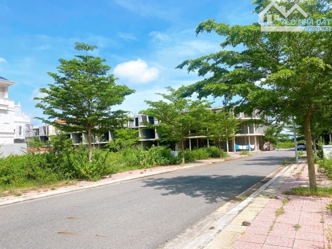 BÁN LÔ ĐẤT BIỆT THỰ GẦN BIỂN – KHU NHÀ Ở TÂY 3/2 – 247M² – GIÁ CHỈ 58 TRIỆU/M² 🌴 - 1