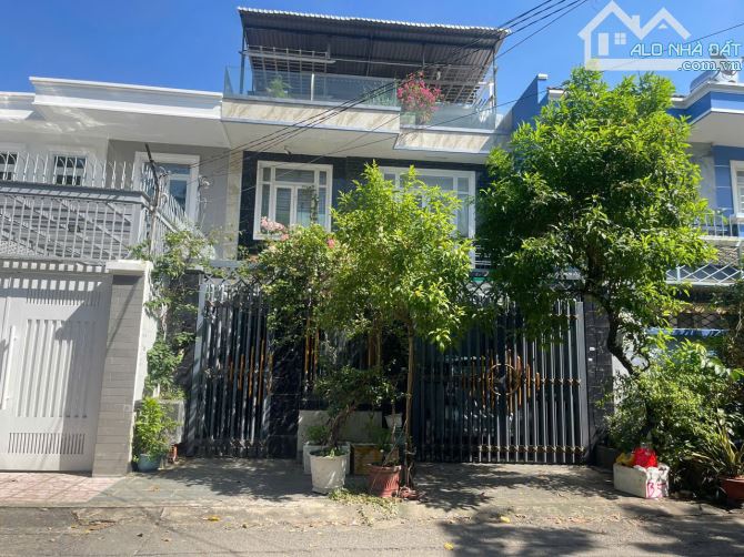 cho thuê nhà MT phạm ngọc thảo 7x20 1 trệt 2 lầu 5pn  đối diện sân vận động - 1
