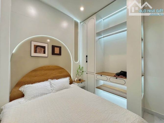 BÁN NHÀ MỚI PHỐ PHẠM VĂN ĐỒNG – 5 TẦNG HIỆN ĐẠI, FULL NỘI THẤT – GIÁ CHỈ 7,15 TỶ! - 1