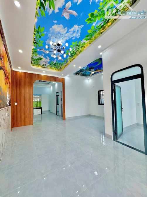 Bán nhà mới leng keng 141m2 đường ô tô (P. Tân Phong) chỉ 3,1 tỉ - 1