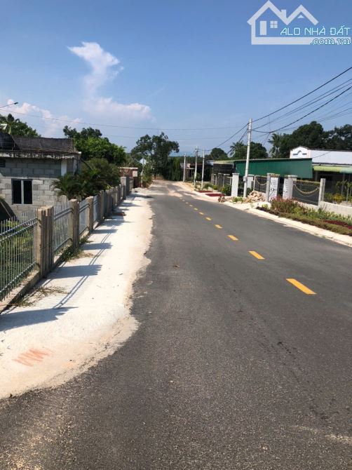 Bán 493m2 2 MT Đoàn Thị Điểm - Tân An - LaGi giá ngộp 135 triệu/m ngang - 1
