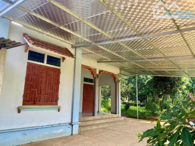 Bán đất tặng nhà DT 975m2, thổ cư 150m mặt tiền 30M đường 2 xe tải tránh_Yên Bài Ba Vì - 1