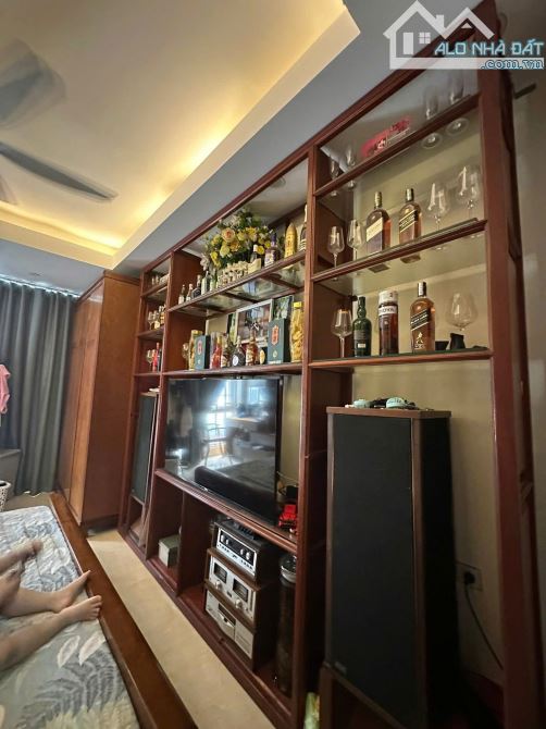 VẠN PHÚC - DÂN XÂY - CẠNH HIMLAM – Ô CHỜ THANG MÁY - VỈA HÈ - Ô TÔ TRÁNH - KD – 60M. - 1