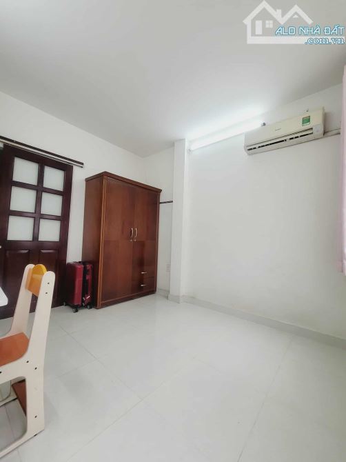 Bán nhà HXH Nguyễn Thiện Thuật Quận 3, 4 tầng 3PN Giá chỉ 5.5 TỶ TL - 1