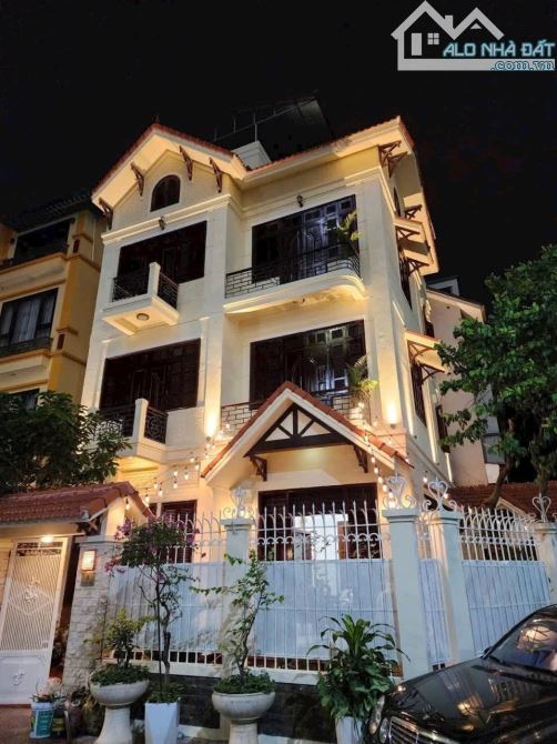 Biệt thự lô góc Mỹ Đình 143m 2mt 25m siêu đẹp 40.8 tỷ - 1
