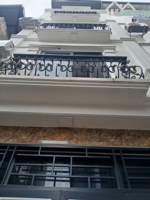 NHÀ ĐẸP NGÔ QUYỀN - LA KHÊ – 35m² x 5T – DÂN XÂY CHẮC CHẮN – NGÕ RỘNG THOÁNG – Ô TÔ ĐỖ CỬA - 1