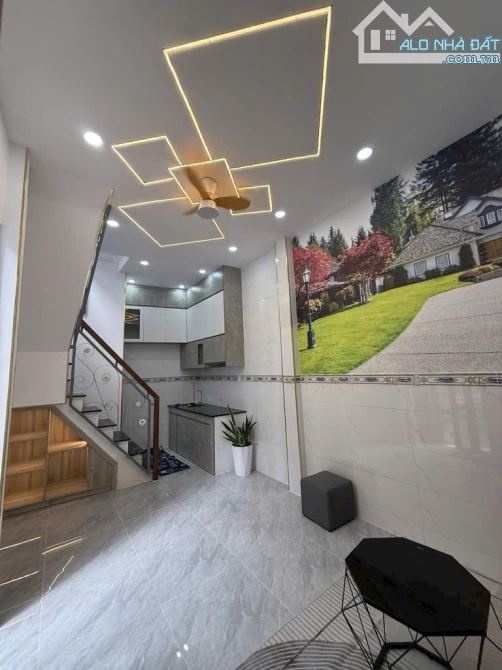 Dương Quảng Hàm. Phường An Nhơn Gò Vấp . 2 phòng ngủ, 2 toilet . Giá 2 tỉ 87. Khu an Ninh - 1