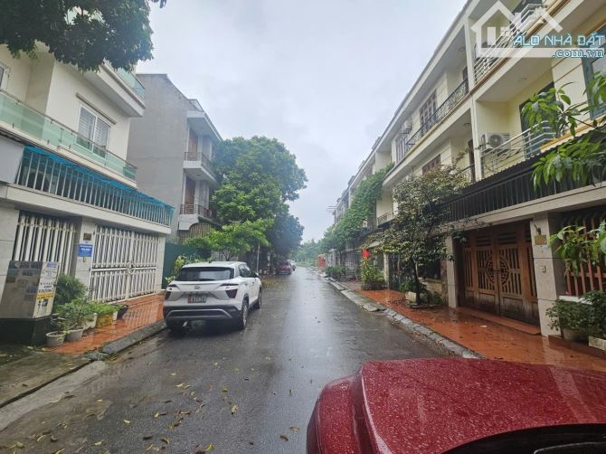 📢📢📢Chủ Cần Bán Nhanh 1 Lô Đất Kđt Đại Dương Dãy Bt4 , Ngay Sau Ông Cừ  🦀🦀Diện Tích 95 - 1