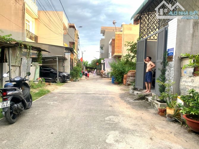 BÁN NỀN 52M NGAY CHỢ ĐẦU MỐI THỦ ĐỨC ĐƯỜNG KINH DOANH GIÁ 3,25 TỶ - 1