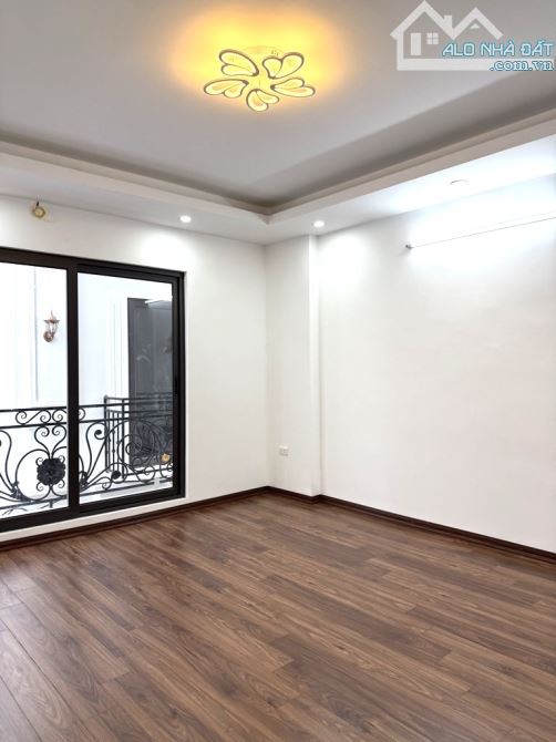 BÁN NHÀ ĐƯỜNG BÁT KHỐI 35M2, 5 TẦNG Ở NGAY, Ô TÔ ĐỖ CỔNG, 5.35 TỶ. - 1