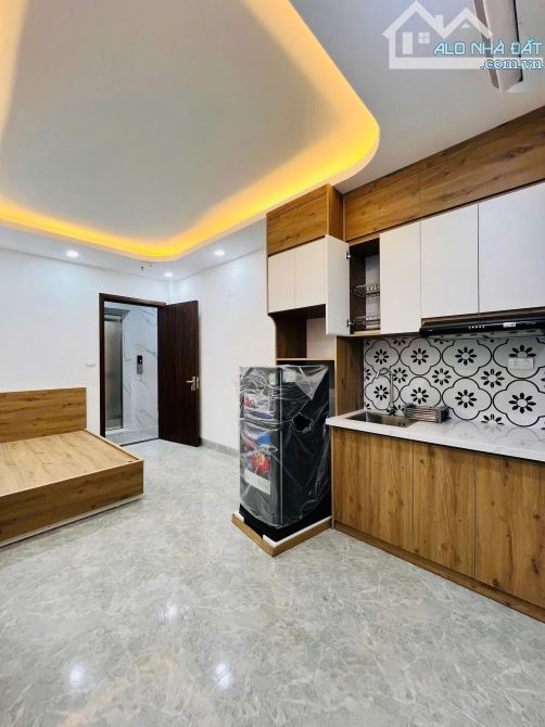 Toà CHDV Kim Ngưu, 85m2*7T, MT 5M, 18 phòng KK, ngõ nông, đủ GPXD/PCCC, dòng tiền 7%/năm! - 1