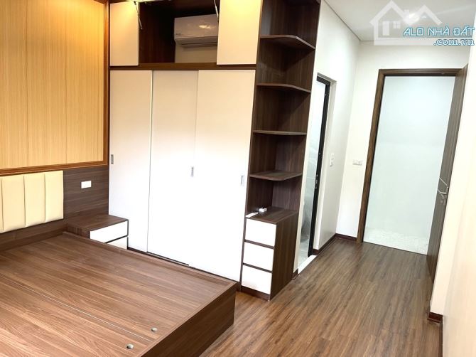 BÁN NHÀ ĐƯỜNG BÁT KHỐI 30M2, 5 TẦNG, NGÕ NÔNG, Ô TÔ ĐỖ CỬA, 6.1 TỶ. - 1