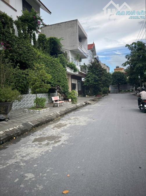 chính chủ gửi Bán nhà 4 tầng 46m2. Cạnh tdc Bình An. Bình kiều 1. Đông Hả - 1