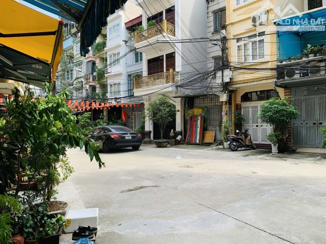 LÕI BA ĐÌNH- PHÂN LÔ- Ô TÔ TRÁNH- DỪNG ĐỖ NGÀY ĐÊM- DÂN XÂY- 2 THOÁNG- HOÀNG HOA THÁM - 1