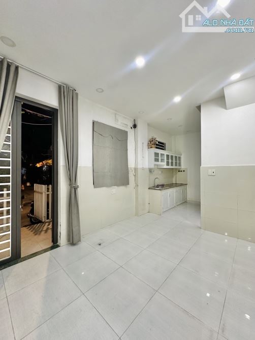Bán nhà 2 tầng, 27m² (5x7), Hẻm xe hơi Lũy Bán Bích, gần CV Đầm Sen, chi hơn 3 tỷ - 1