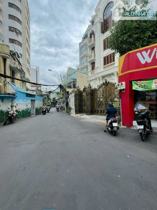 Bán Nhà Mặt Tiền Nguyễn Thị Huỳnh Q.PN. 5,5x 16m. 5Tầng HĐT 40tr/th Giá 25,9tỷ TL - 1
