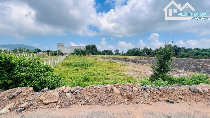 🌄 Đất 1116m² Long Mỹ, thổ cư 100m², gần tỉnh lộ 44B 300m, view núi Minh Đạm, giá 3.9 tỷ - 1