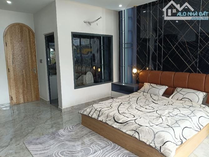 NHÀ 3 TẦNG BIỆT THỰ  MINI FULL NỘI THẤT - GẦN CẦU NGUYỄN TRI PHƯƠNG - GIÁ 7,9TY - 1