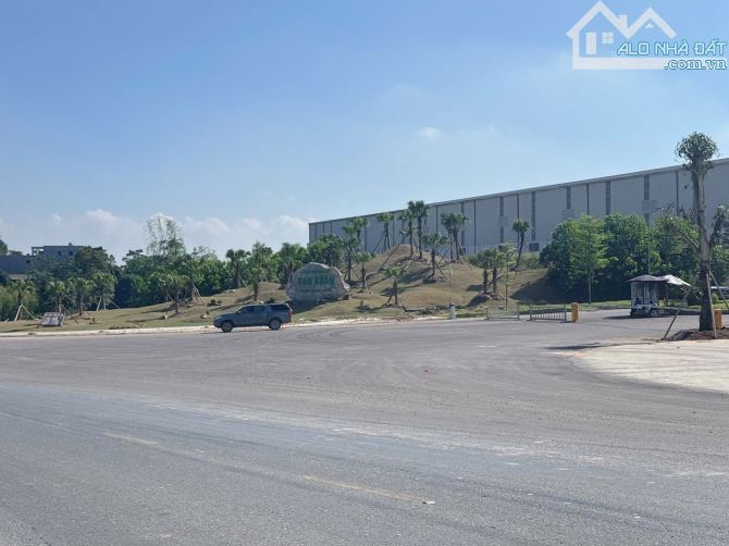 Bán đất tại Quốc lộ 32, 4 tỷ, 200m2, mặt tiền 10m, pháp lý đầy đủ - 1