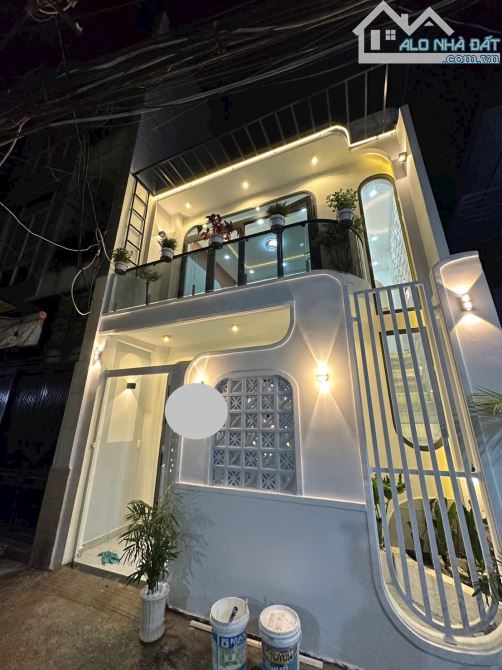 🟢PHAN VĂNBTRỊ -GẦN CHỢ BÀ CHIỂU-GIÁP Q 1-DTSD: 72M2 +2TẦNG-3PN(PN DƯỚI TRỆT) CHỈ:6 TY🟢M - 1