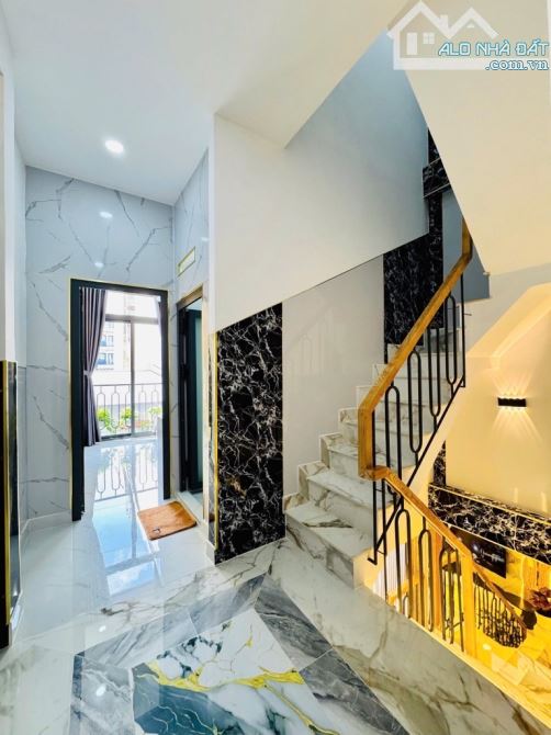 Rẻ Không Có Căn Thứ 2 - Sát Chợ Bình Thành - BHH B - DT 100m2 - HXT - 3 Tầng - Nhỉnh 5 Tỷ - 1