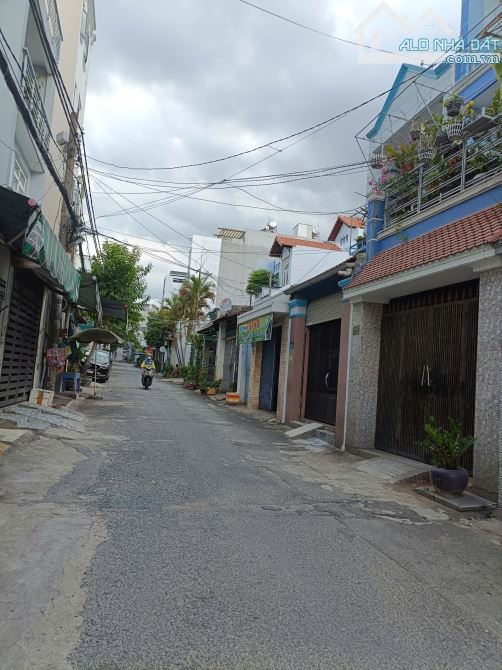 Bán nhà ngay ngã tư Dương Quảng Hàm -Nguyễn Văn Lượng, P6, Gò Vấp. DT 100m, HXH 5m, 8.5tỷ - 1