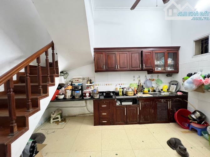Bán nhà đê Trần Khát Chân 60m2 nhà lô góc 3 mặt tiền cách ô tô tránh 15m 14 tỷ - 1