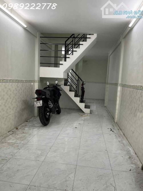 BÁN NHÀ TÂN PHƯỚC- P6- KỀ HẺM XE HƠI GẦN MẶT TIỀN - 2 LẦU NỞ HẬU - 28M2 - CỰC THƠM. MT 133 - 1