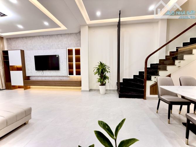 Nhà mặt tiền vừa ở vừa kinh doanh, 5 tầng, 72m2 sổ nở hậu, 4 phòng ngủ đầy đủ nội thất. - 1