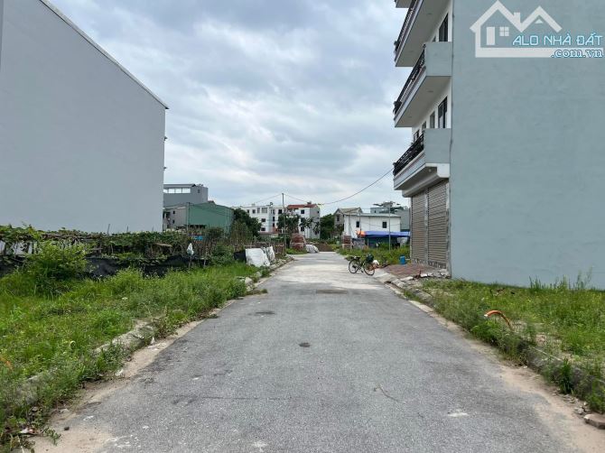 Bán 80m2 DV Di Trạch gần Vành đai 3,5 Phân Lô, Vỉa Hè Loanh Quanh 10 tỷ Hơn - 1