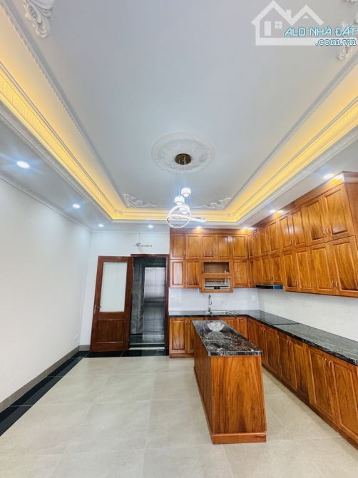 NHÀ MẶT PHỐ HOÀNG VĂN THÁI-LÔ GÓC-VỈA HÈ RỘNG-KINH DOANH BẤT CHẤP-50M2-5 TẦNG-33TỶ - 1