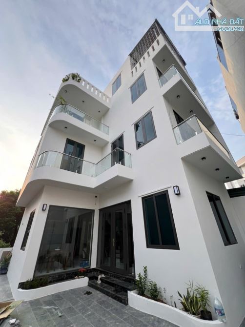 Nhà đẹp, giá rẻ. 90m*4 tầng*phun nội thất, hơn 100triệu/m2 tại thương thanh long biên. - 1