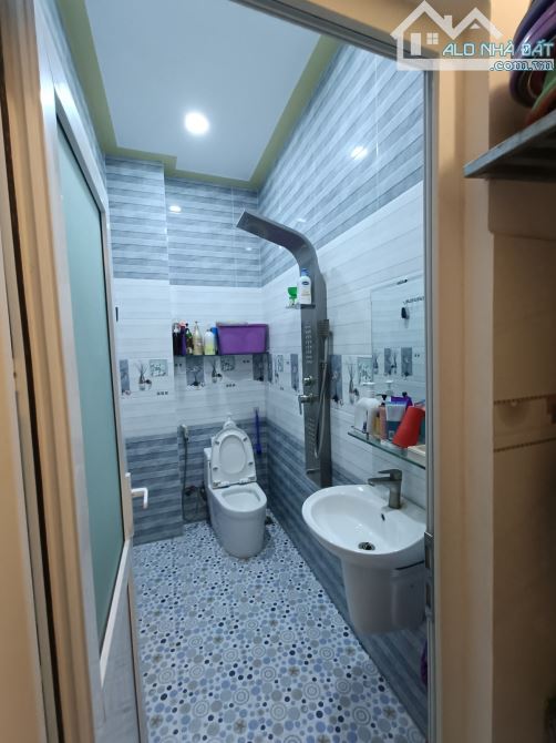 NHÀ 4 TẦNG 4PN, 5WC - TRUNG TÂM QUẬN BÌNH TÂN - GIÁ CHỈ 6.8 TỶ - PHÙ HỢP MUA ĐẦU TƯ, MUA Ở - 1