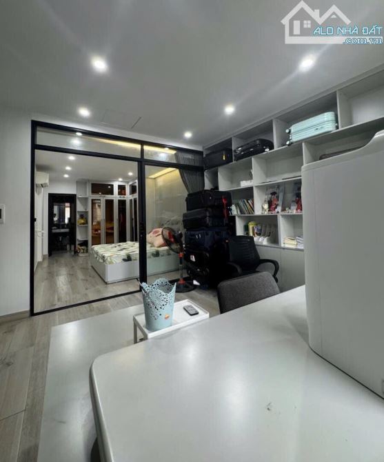 SIÊU PHẨM CẦU GIẤY - PHÂN LÔ- SÂN TRƯỚC NHÀ Ô TÔ ĐỖ NGÀY ĐÊM- KINH DOANH VĂN PHÒNG-Ở SUỚNG - 1
