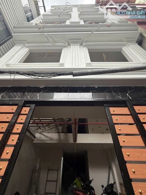 BÁN GẤP TOÀ CCMN, DT 102M2, XÂY 7 TẦNG, THANG MÁY, 22M RA Ô TÔ DT 1.7 TỶ/ NĂM, CHÀO 22 TỶ - 1