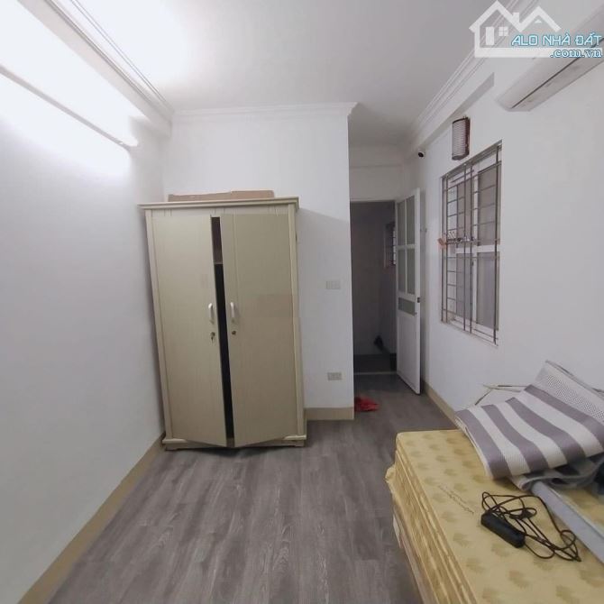 Cho thuê nhà riêng ngõ 12 Kim Giang, Thanh Xuân, 28m2 x 5 tầng 3PN 9tr/tháng. - 1