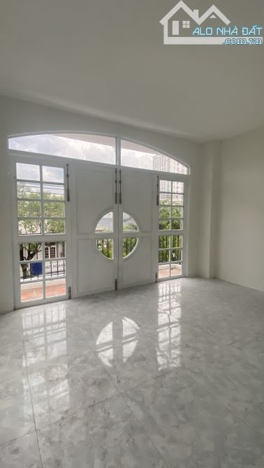 💥SIÊU HIẾM- BÁN NHÀ 3 TẦNG MẶT TIỀN KINH DOANH SẦM UẤT ĐƯỜNG NÚI THÀNH -  DT 94m2 💥 - 1