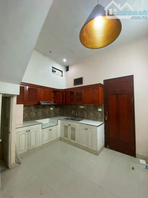 Cho thuê nhà Xuân La , Tây Hồ DT38m X 4 tầng ,Đường ô tô 15tr/tháng. - 1