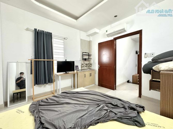 HẺM NHỰA XE TẢI - PHÚ NHUẬN - 4 TẦNG ĐẸP - 40M2 A4 - DÒNG TIỀN 25Tr/Tháng - SÂN ĐẬU ÔTÔ - 12